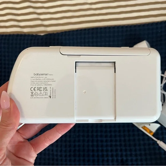 Babysense 5.5” 1080p Full HD Split-Screen Baby Monitor - Picture 5 of 10